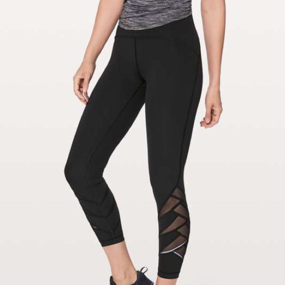Lululemon black leggings, size 8